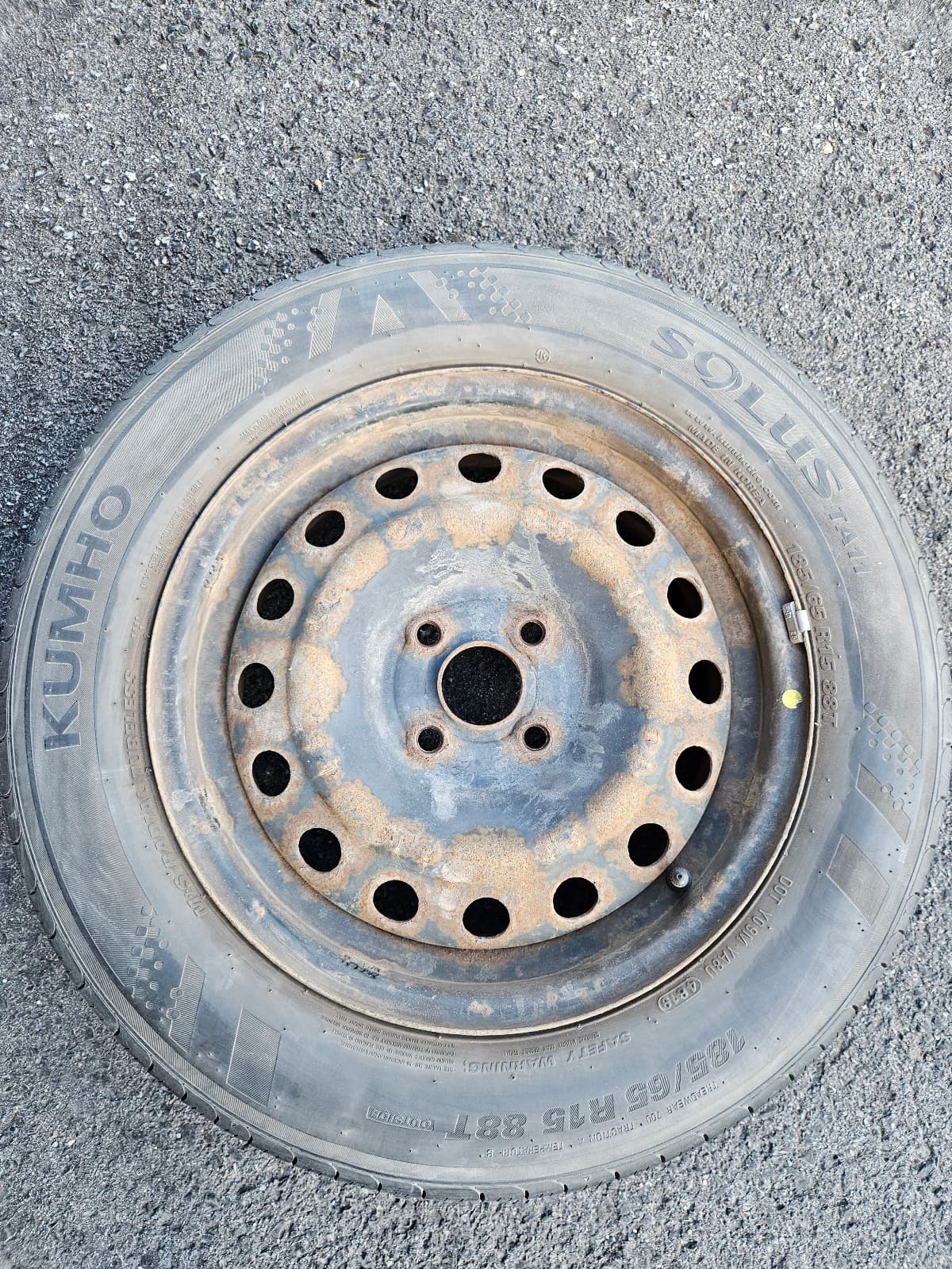 Kumho Solus TA11